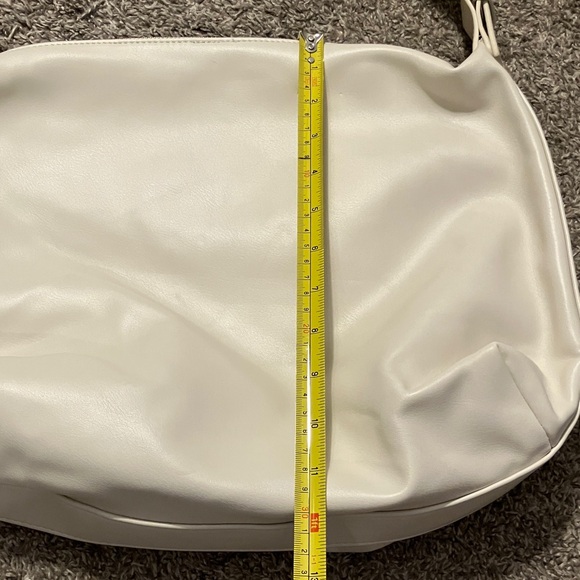 Shoulder Bag with gold tone hardware - Picture 11 of 11